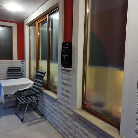 Casa Cu Flori *