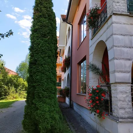 Villa Casa Cu Flori Cluj-Napoca